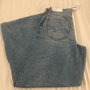 American Eagle, never worn before blue high rise jeans